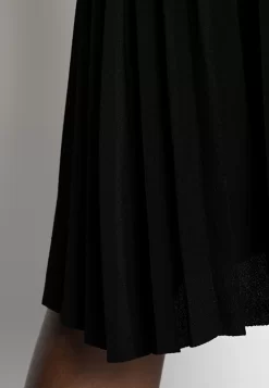 Anna Field Plisse A-Line Mini Skirt - Jupe Trapèze - Black 9 Anna Field Plisse A-Line Mini Skirt - Jupe Trapèze - Black -Anna Field 0ed57c466f8549878b36c1482c94119d scaled