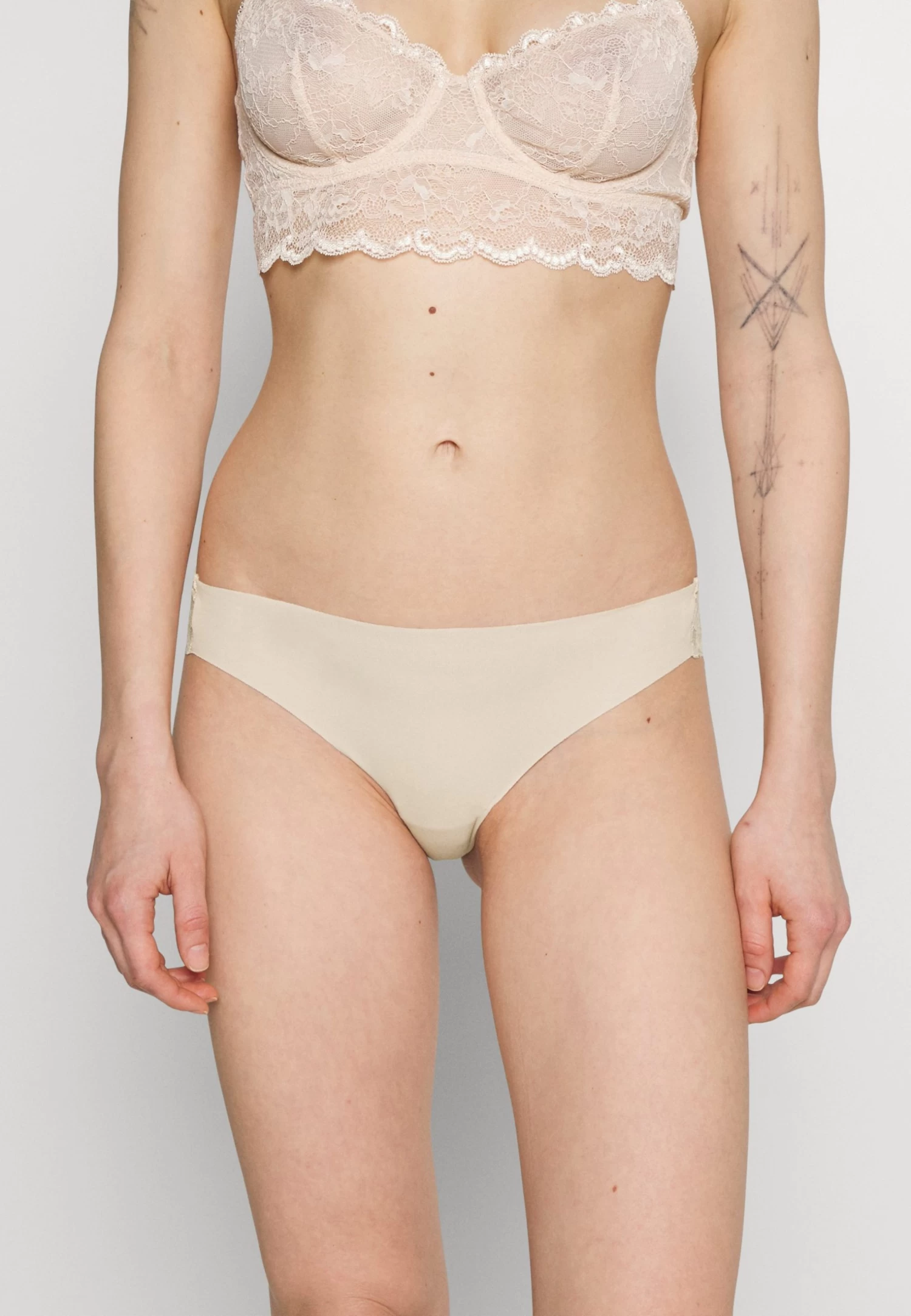 Anna Field 7 Pack - Slip - Black/ Nude/White 2 Anna Field 7 Pack - Slip - Black/ Nude/White – Image 2