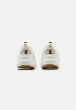 Anna Field Baskets Basses - White/Gold 9 Anna Field Baskets Basses - White/Gold -Anna Field 1a19a3bdeba14b61b540e912e87ea732 scaled