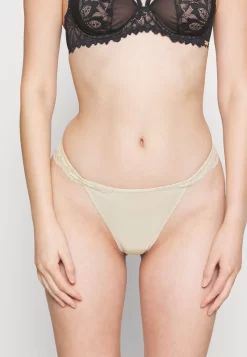 Anna Field 5 Pack - String - Nude/Black 11 Anna Field 5 Pack - String - Nude/Black -Anna Field 2e31f2e2b85246619955cbbebf024d43 scaled