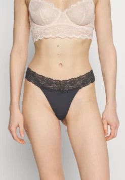 Anna Field 5 Pack - String - White/Nude 10 Anna Field 5 Pack - String - White/Nude -Anna Field 3b8c99ba50ad42019f20729be8f7fb6b scaled