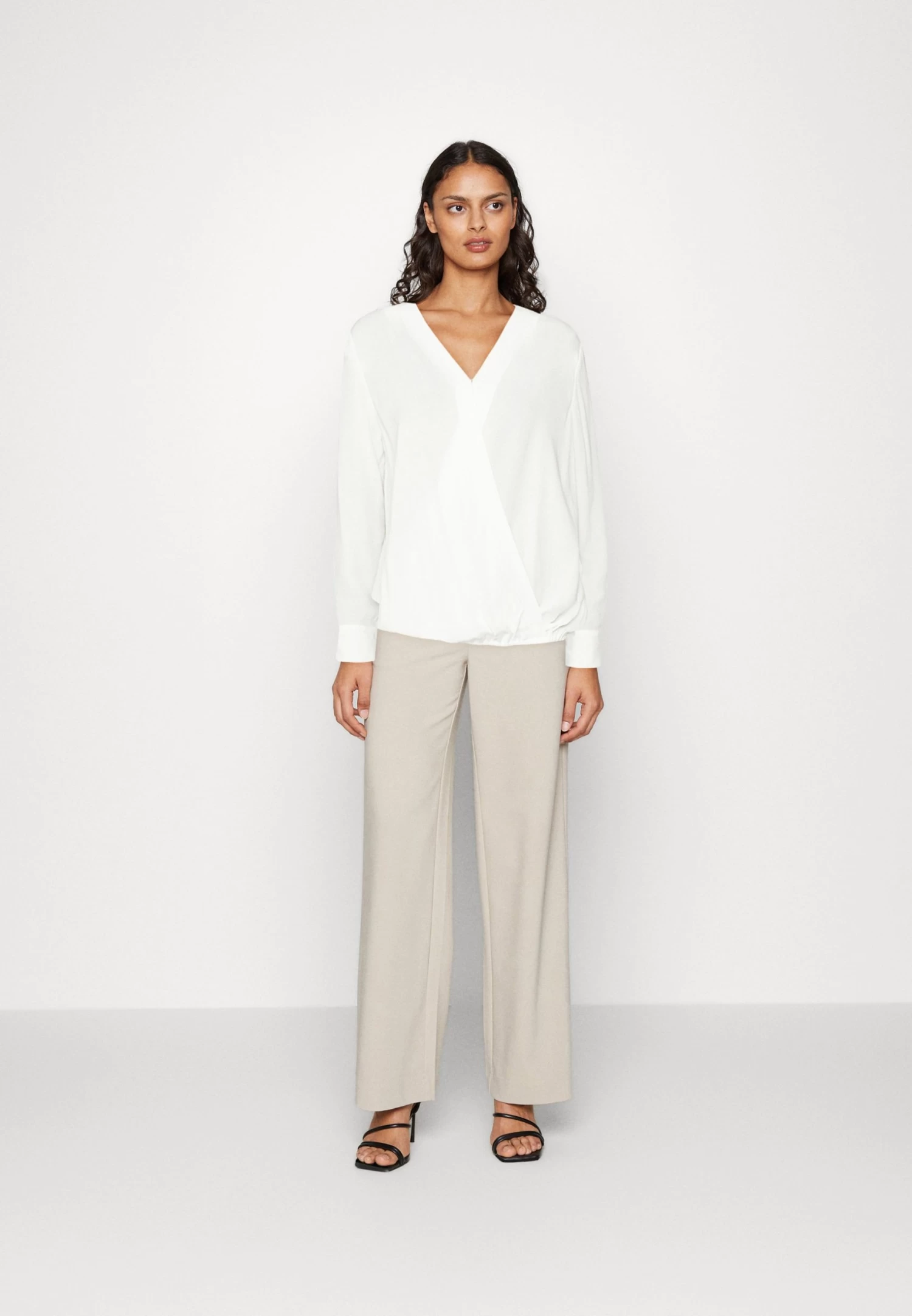 Anna Field Blouse - Off-White 2 Anna Field Blouse - Off-White – Image 2