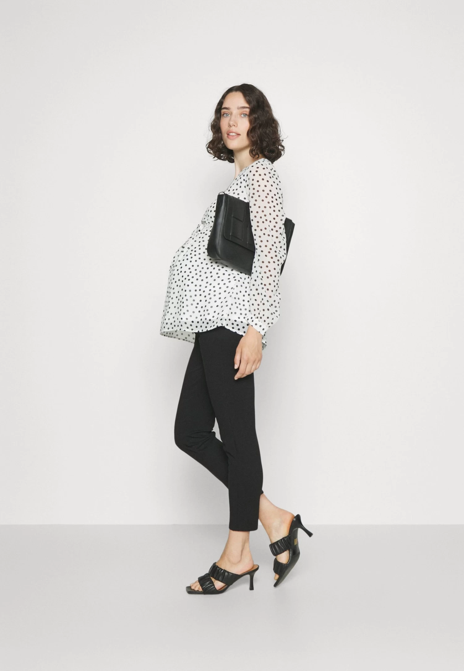 Blouse - White/Black 2 Blouse - White/Black â Image 2