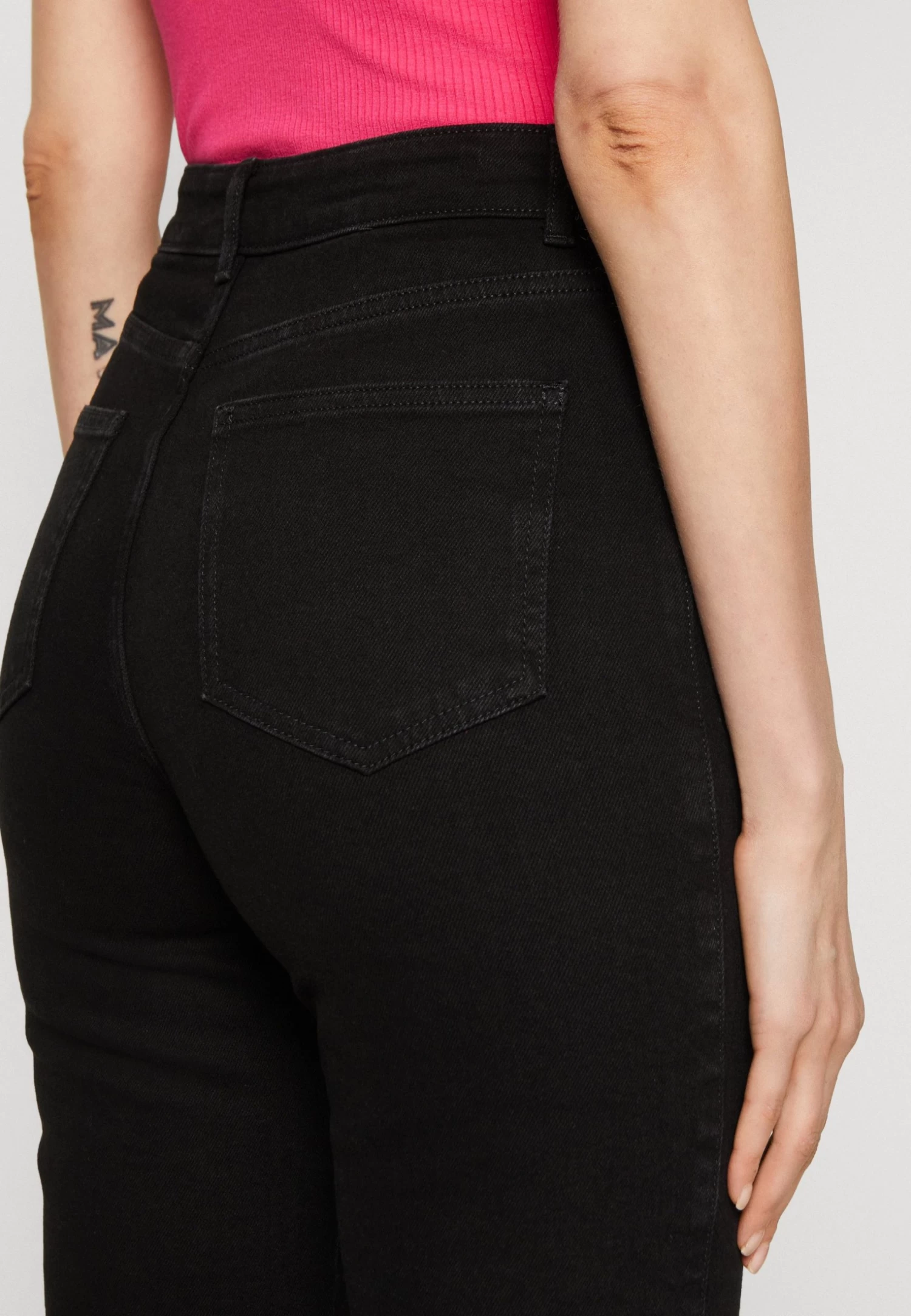 Anna Field Jean Droit - Black Denim 4 Anna Field Jean Droit - Black Denim – Image 4