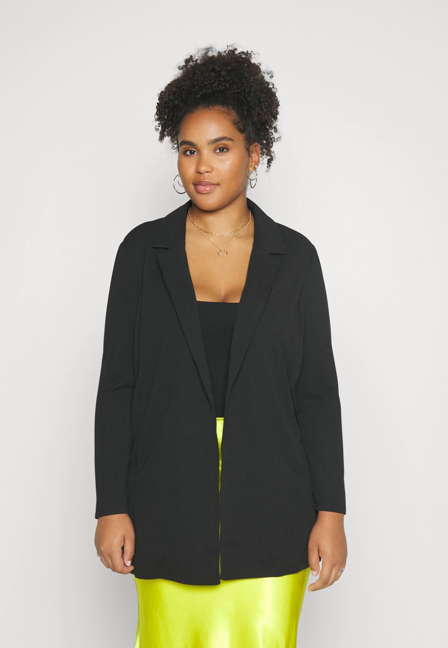 Manteau Court - Black 1 Manteau Court - Black