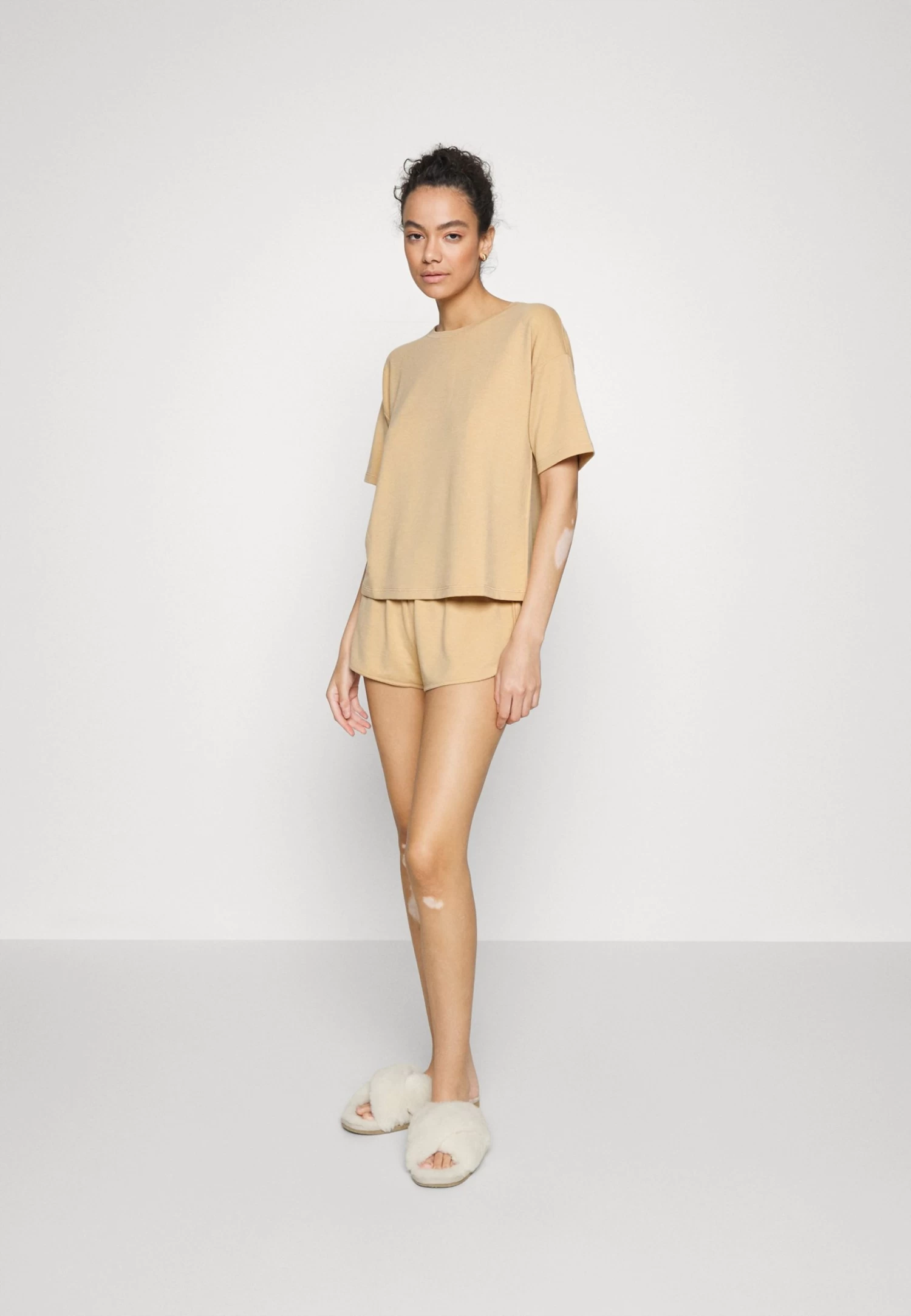 Anna Field Pyjama - Taupe 2 Anna Field Pyjama - Taupe – Image 2