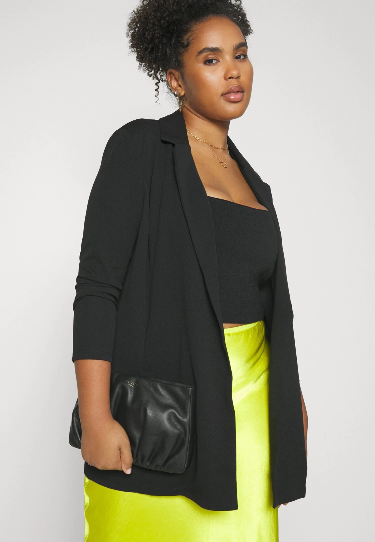 Manteau Court - Black 5 Manteau Court - Black – Image 5