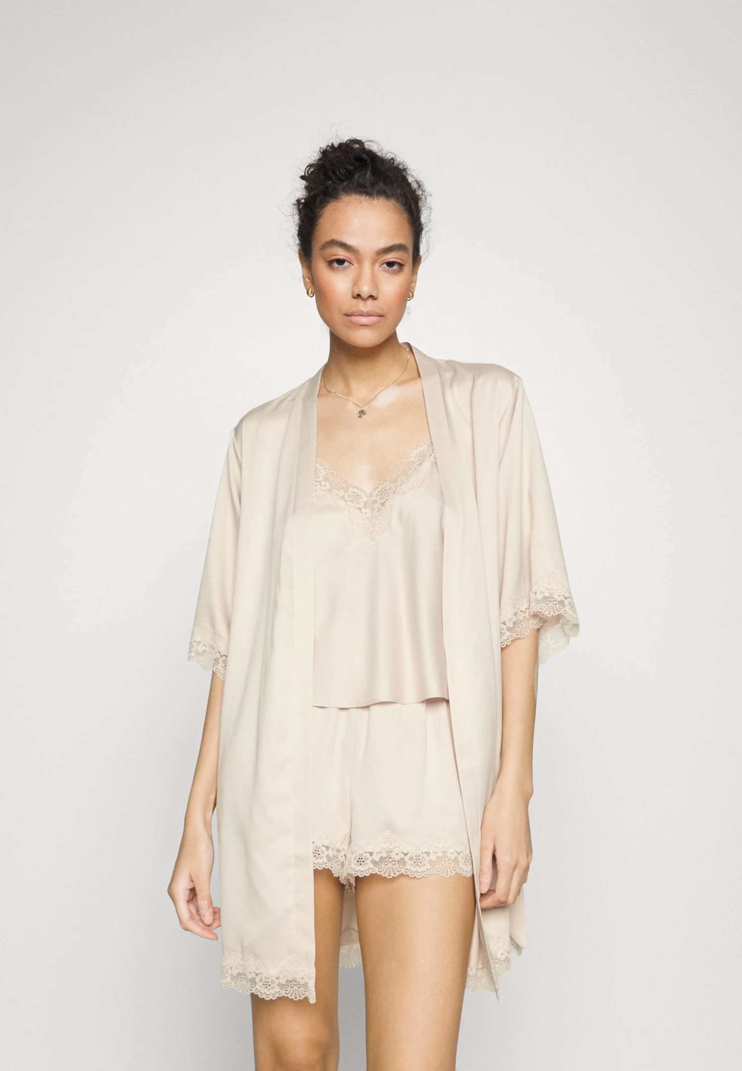 Anna Field Chemise De Nuit / Nuisette - Off-White 5 Anna Field Chemise De Nuit / Nuisette - Off-White – Image 5