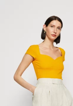 Anna Field T-Shirt Imprimé - Dark Yellow -Anna Field 9901ad3af8df40aa81bad18a50a8586a scaled