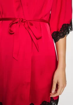 Anna Field 4 Piece Gift Set - Pyjama - Black/Red -Anna Field 9d24e8ccc0ec4165983a06d6ccbc7284 scaled