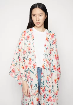 Anna Field Cape - Red -Anna Field a1eb334950a04c52b6ad27e0dfe8e128 scaled