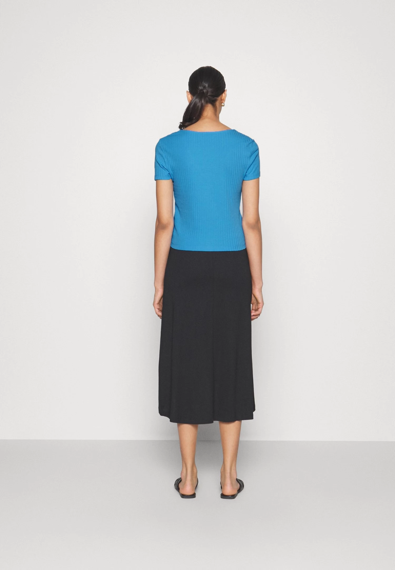 Anna Field Gilet - Blue 3 Anna Field Gilet - Blue – Image 3