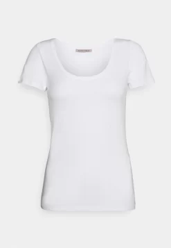 Anna Field 3 Pack - T-Shirt Basique - Dark Red/Dark Blue/White -Anna Field a64f6f6879d34391acd3ae4daa907de5 scaled