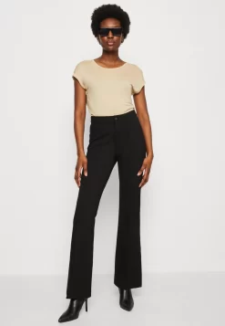 Anna Field 3 Pack - T-Shirt Basique - Beige/Off-White/Red -Anna Field b7c76c2e1daa4eababf3f8c773a1e340 scaled