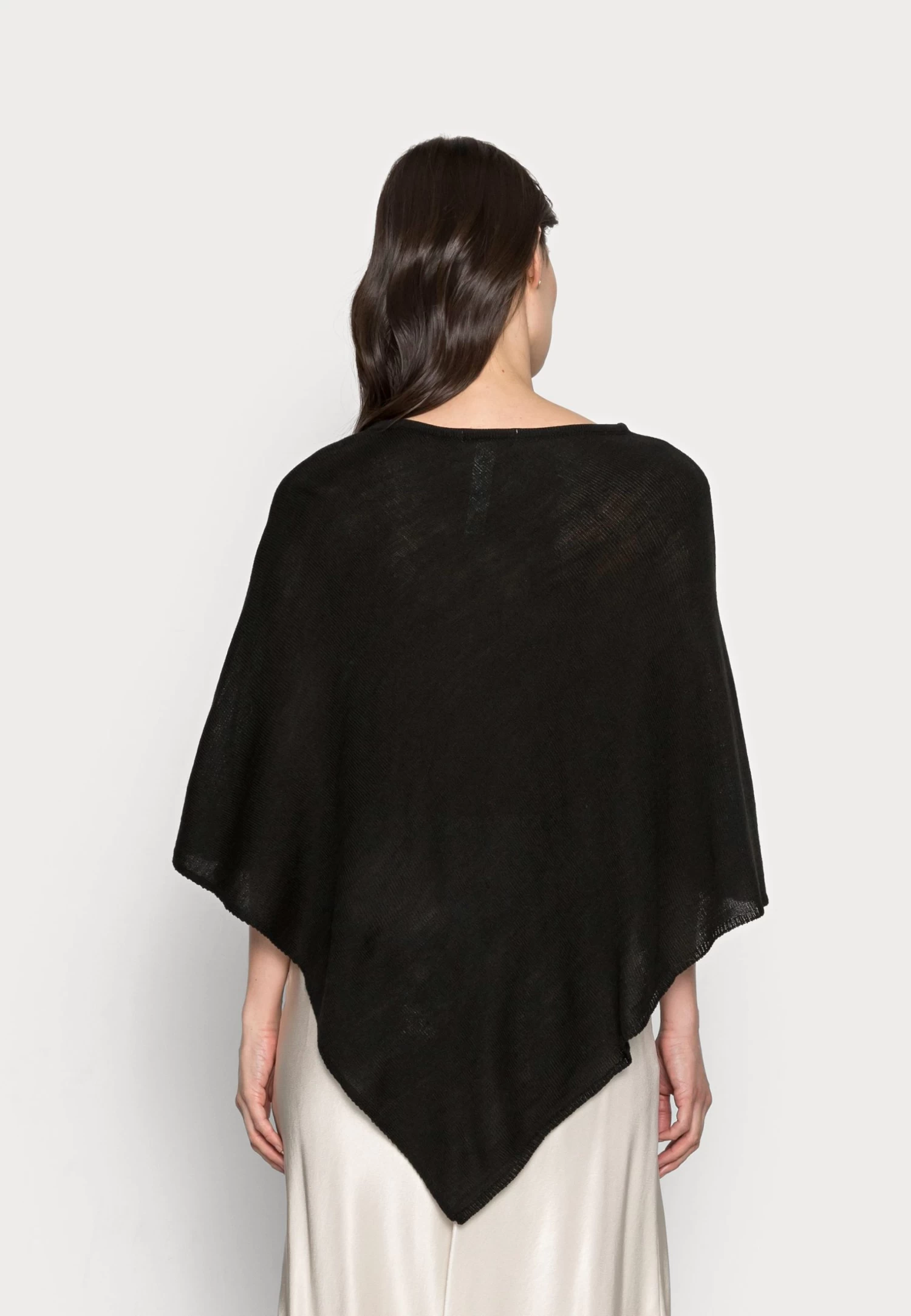 Anna Field Cape - Black 3 Anna Field Cape - Black – Image 3