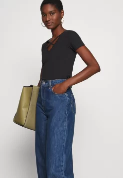 Anna Field T-Shirt Imprimé - Black 11 Anna Field T-Shirt Imprimé - Black -Anna Field e2475b7c9f2547b681153bd62be3e36a scaled