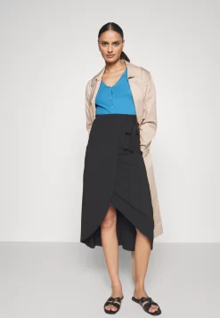 Anna Field Gilet - Blue 12 Anna Field Gilet - Blue -Anna Field fe4169804d2c40488ac7c00383e372f8 scaled